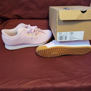 Pink Reebox Tennis Shoes